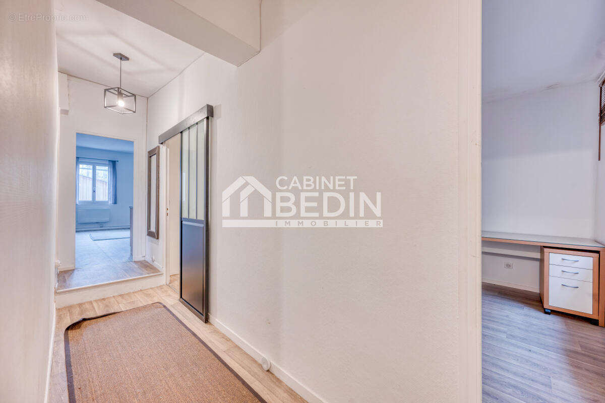 Appartement 79 m² à Bordeaux  - photo 2