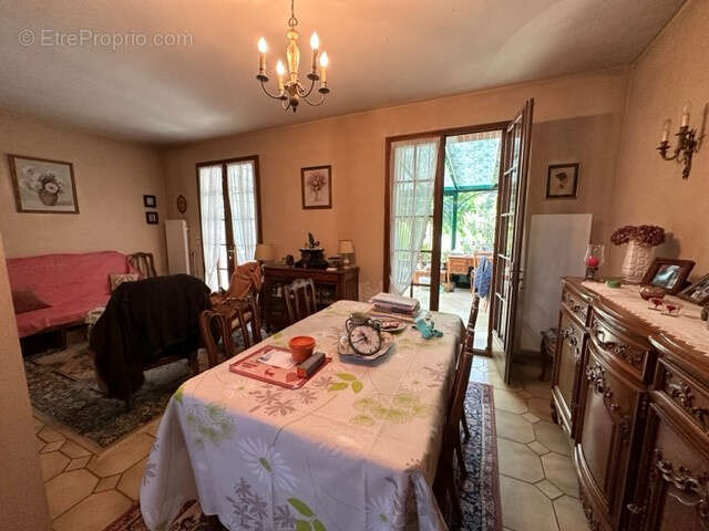 Maison à BURES-SUR-YVETTE
