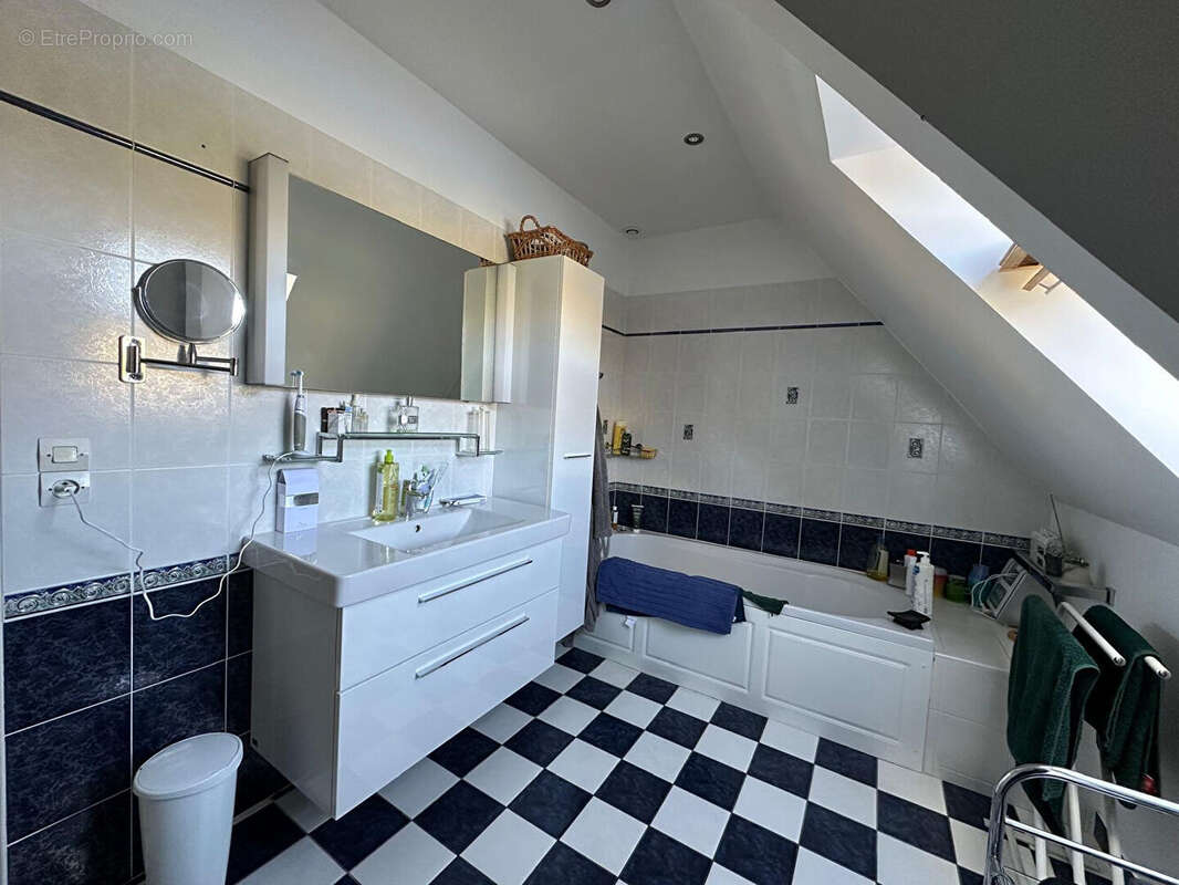 Maison à SAINT-GATIEN-DES-BOIS