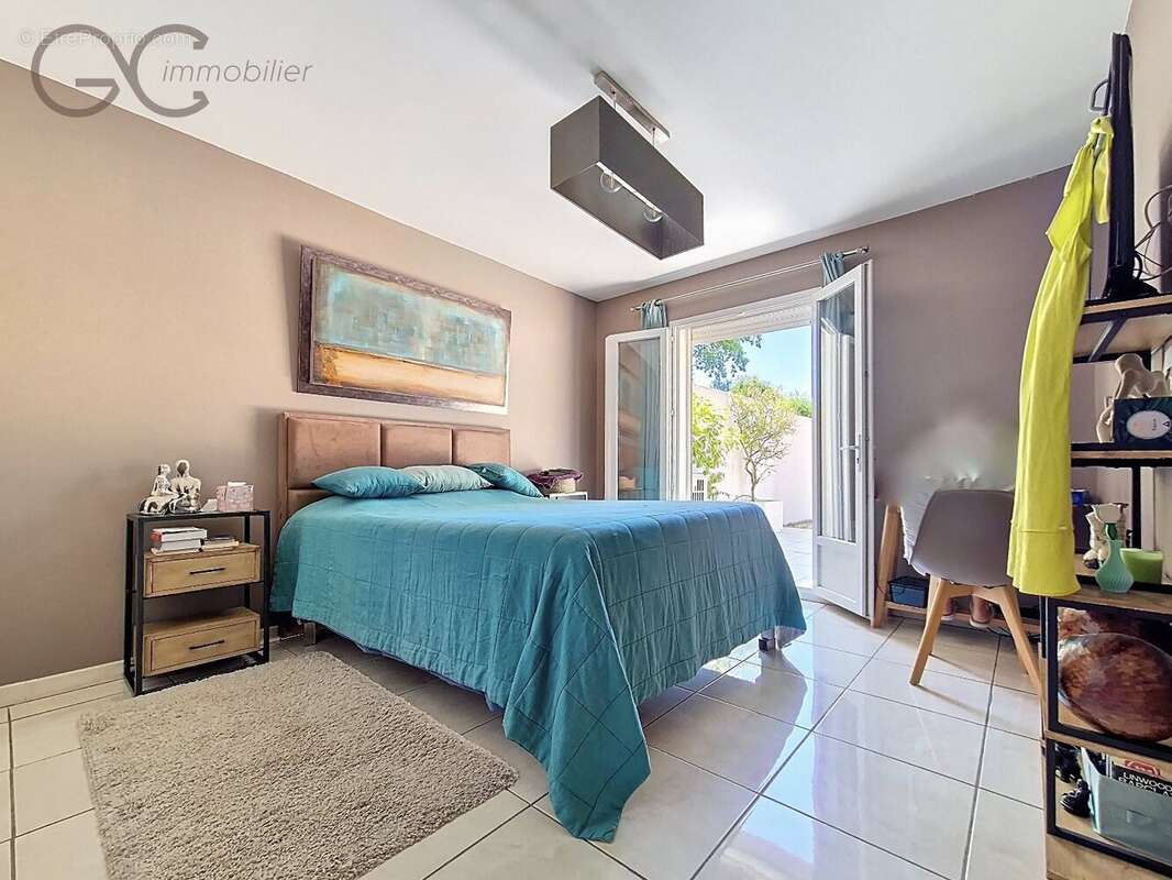 Maison à VILLENEUVE-LES-BEZIERS