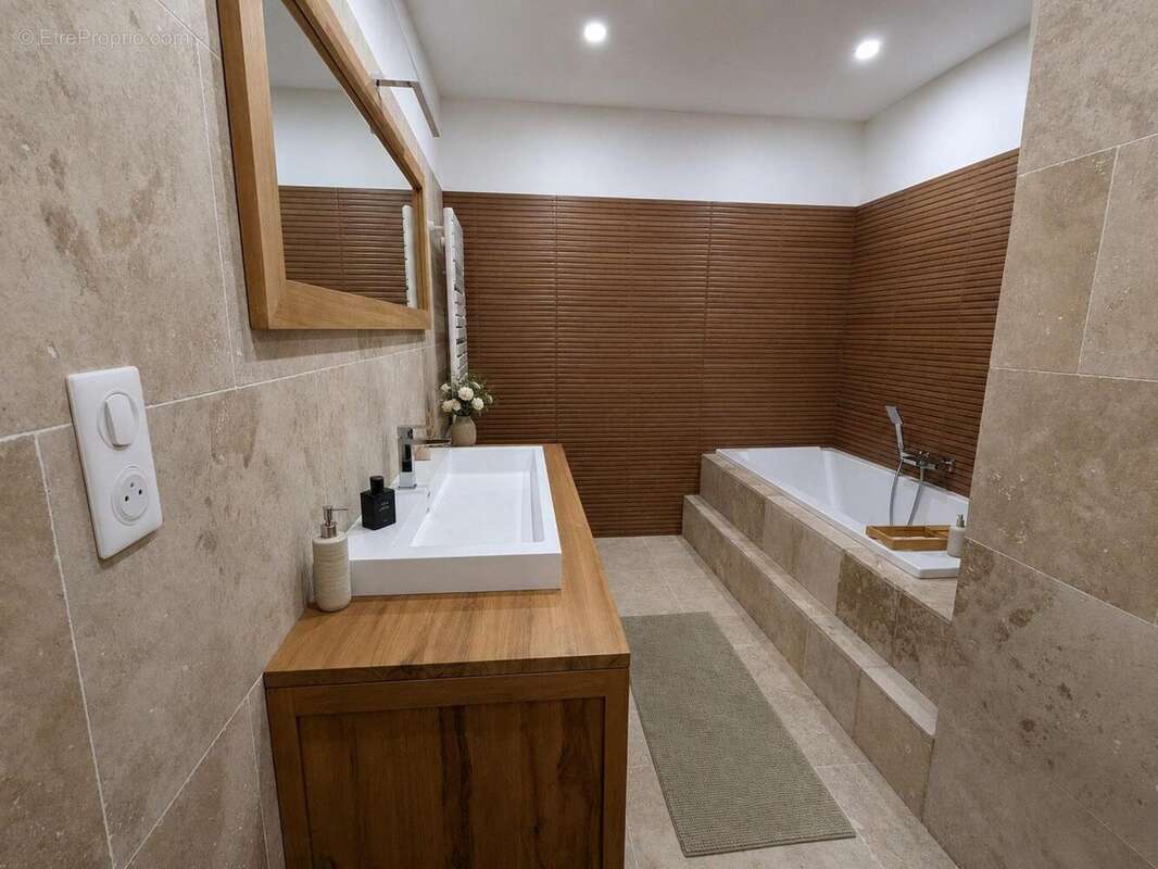 Maison 390 m² à Tour-De-Faure  - photo 7