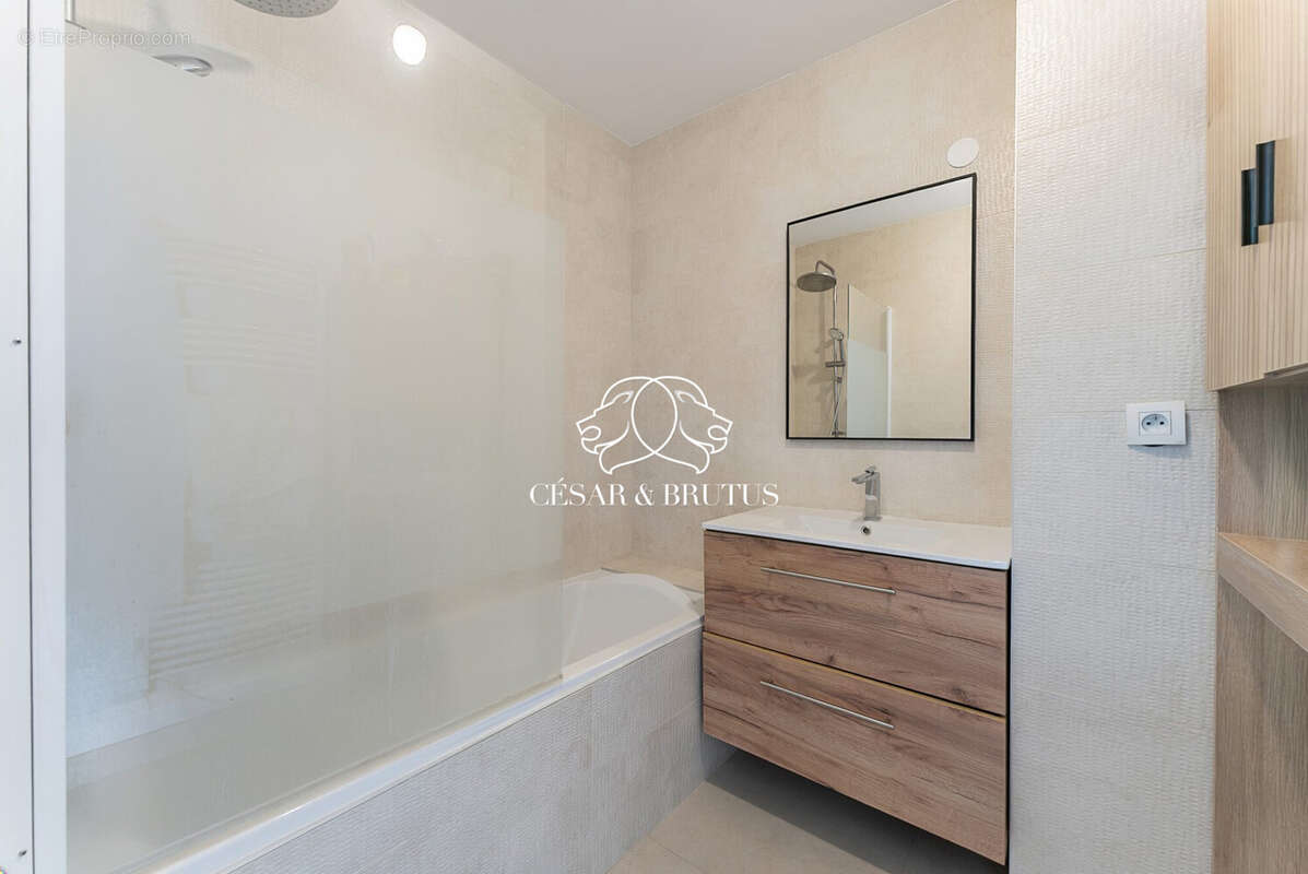 Appartement à LYON-9E