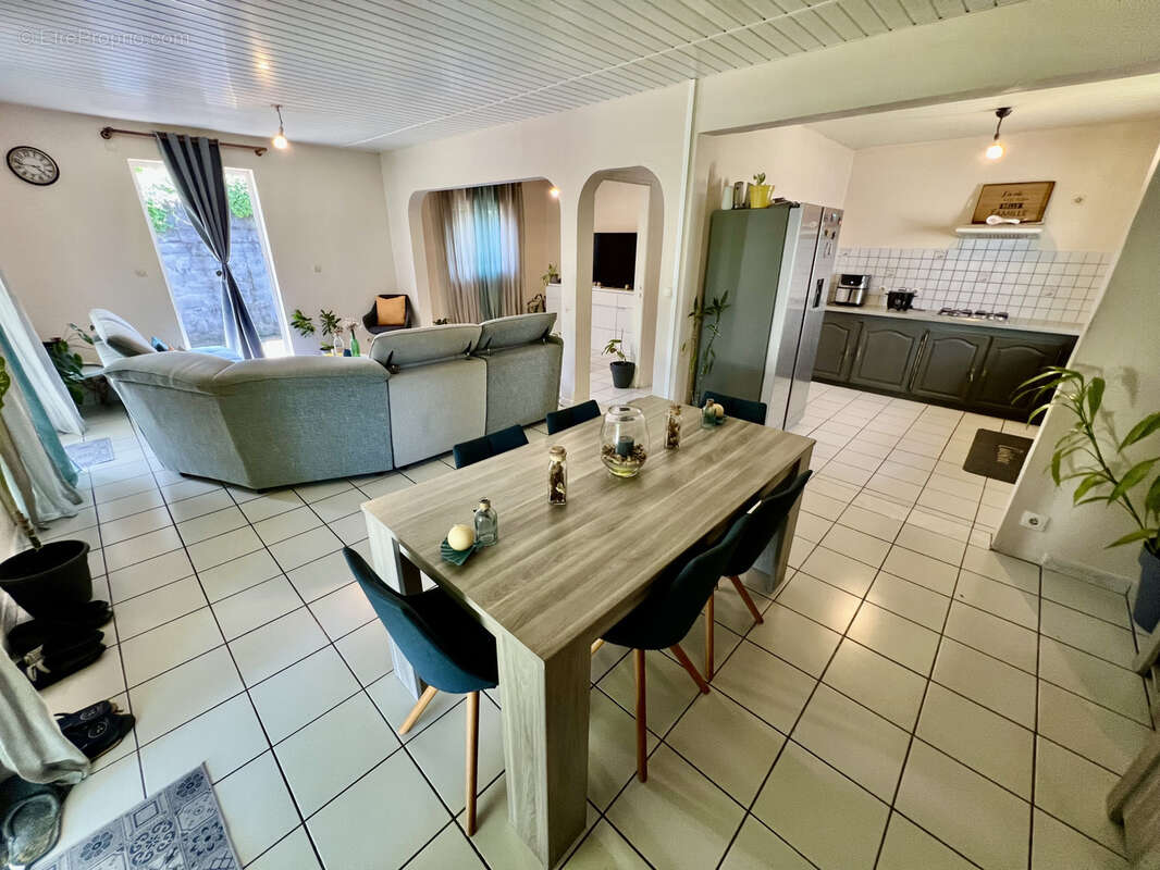 Maison à SAINT-PHILIPPE