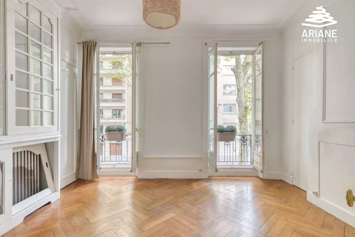 Appartement à LYON-6E
