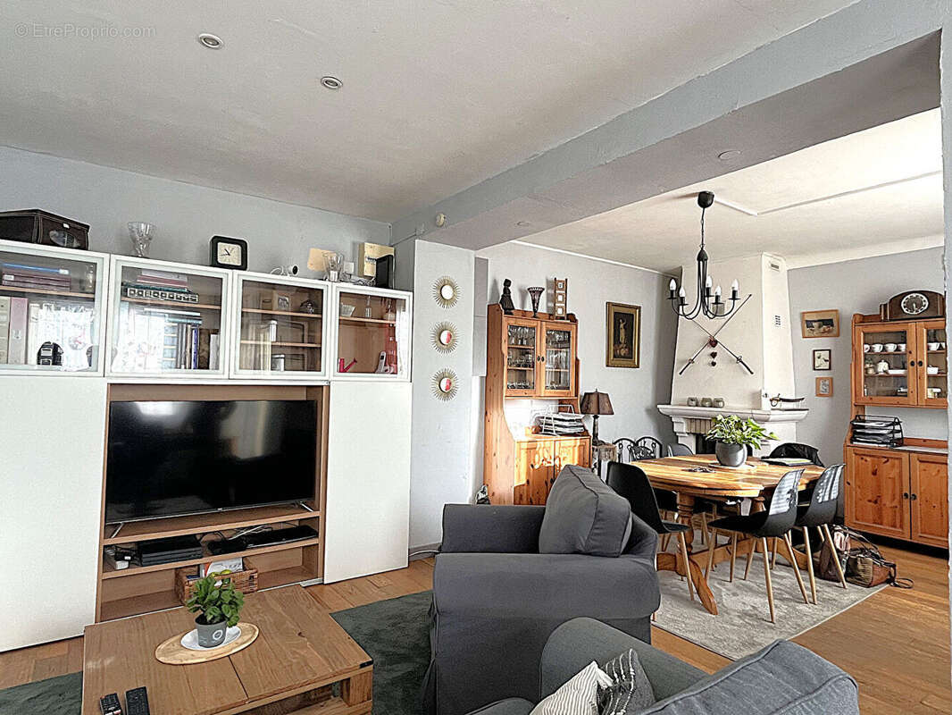 Maison à CORQUILLEROY