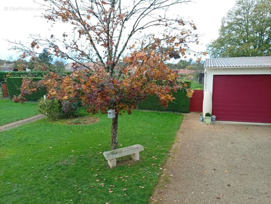 Photo 9 - Maison à LATHUS-SAINT-REMY