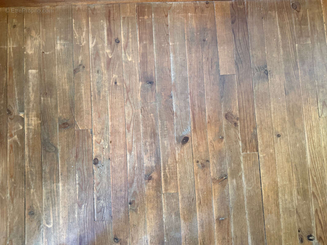 Maison à GOUTTIERES