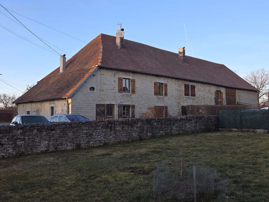 Maison à ETALANS