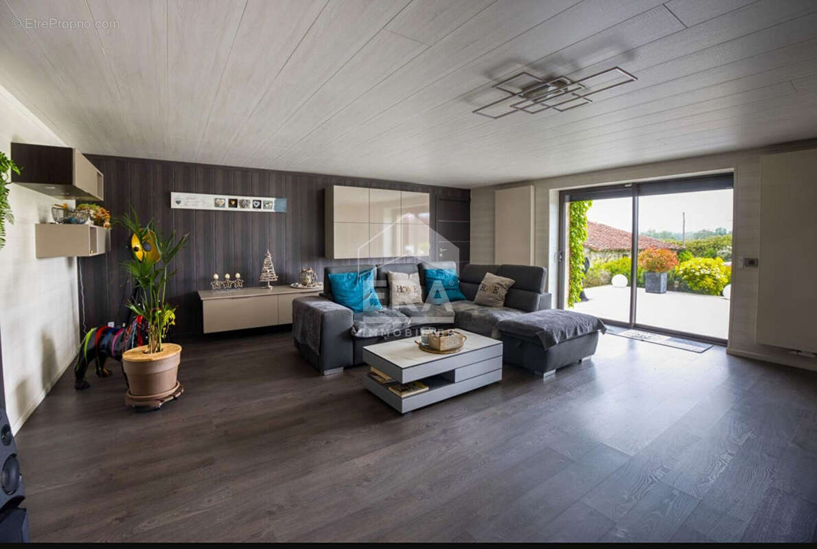 Maison 353m² à montrevel-en-bresse - photo 5
