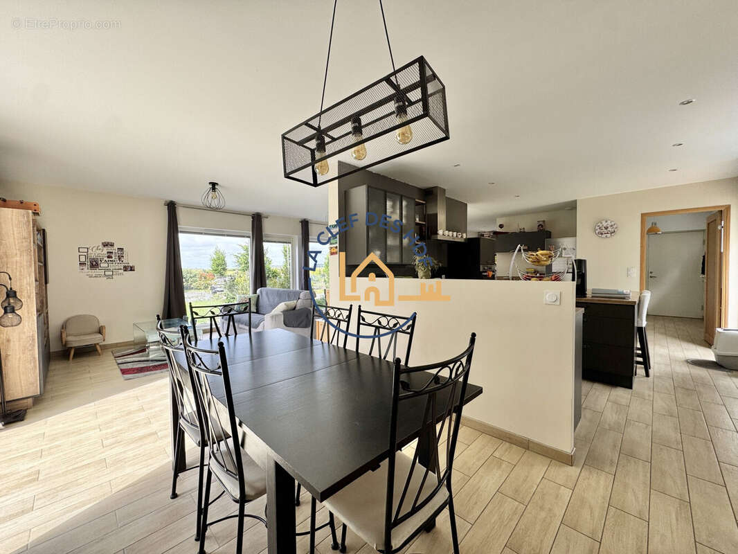 Maison à NEUVILLE-SAINT-VAAST