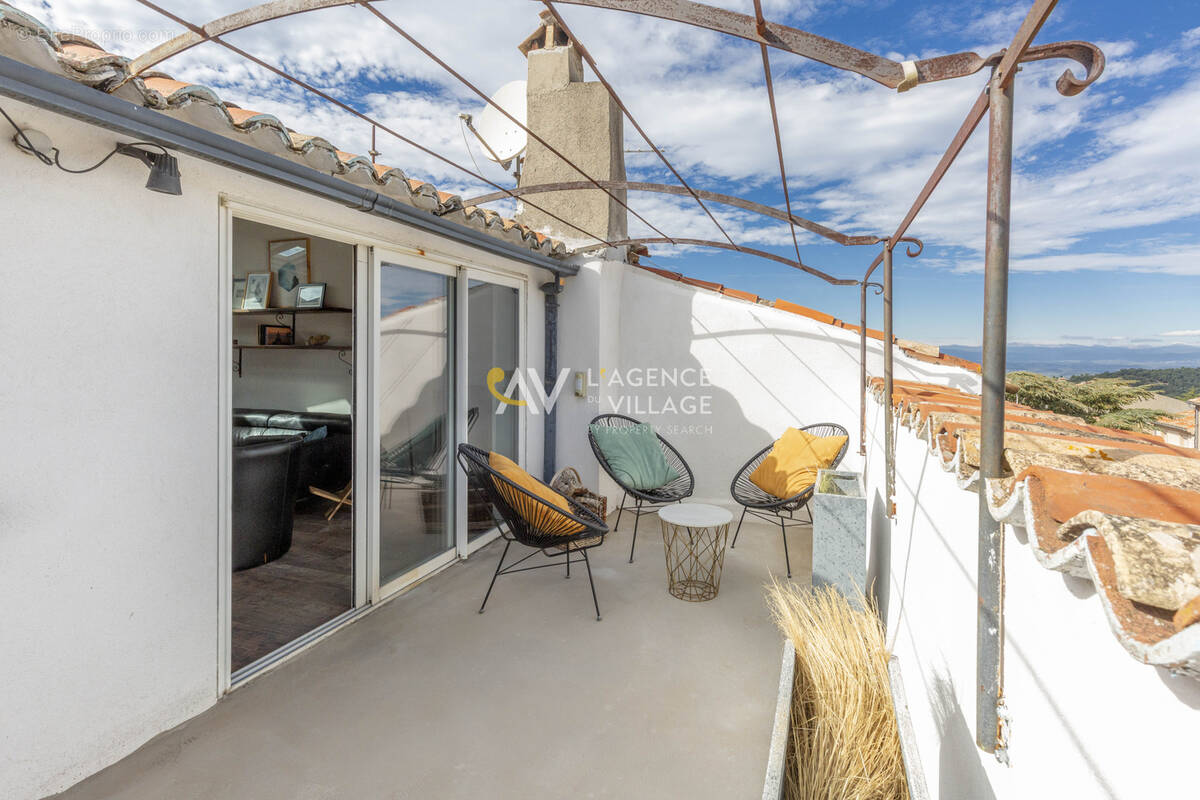 Appartement à LA GARDE-FREINET