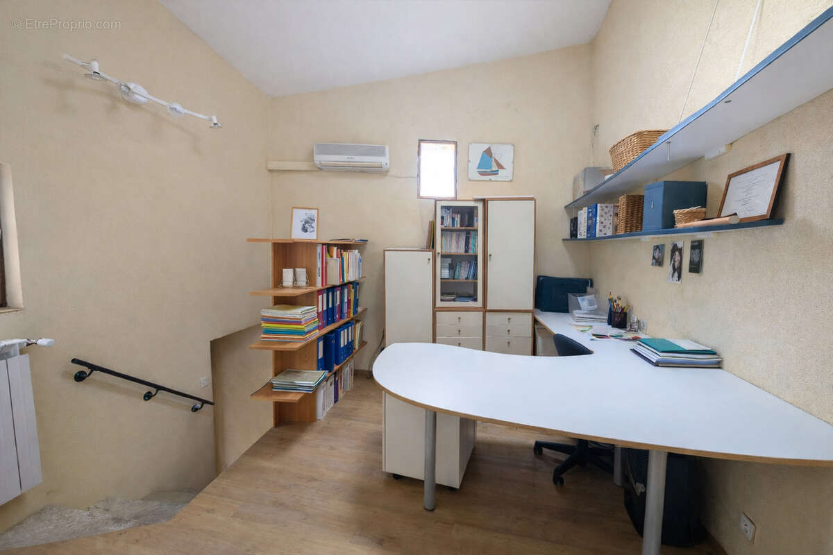 Maison à LUNEL-VIEL