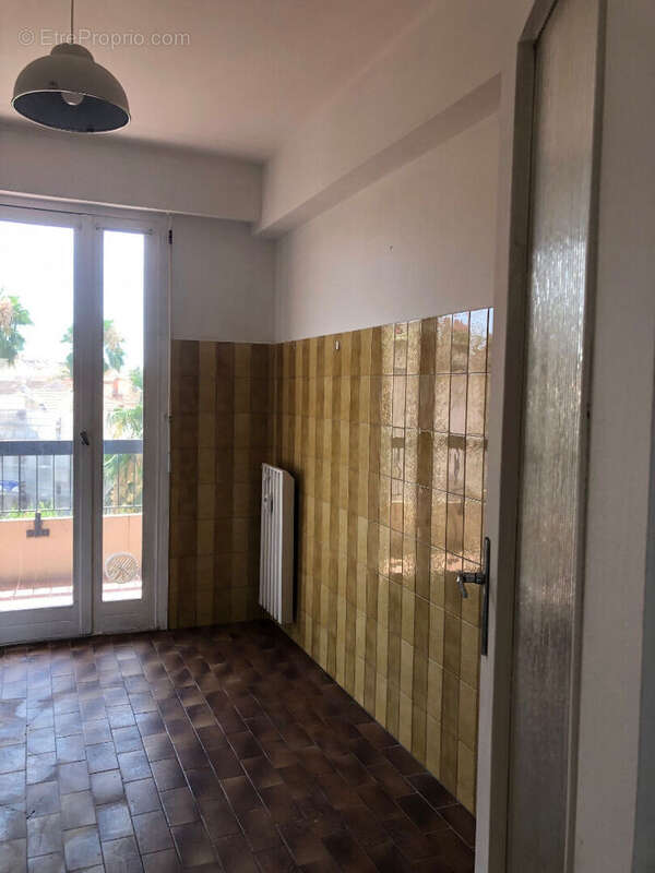 Appartement à HYERES