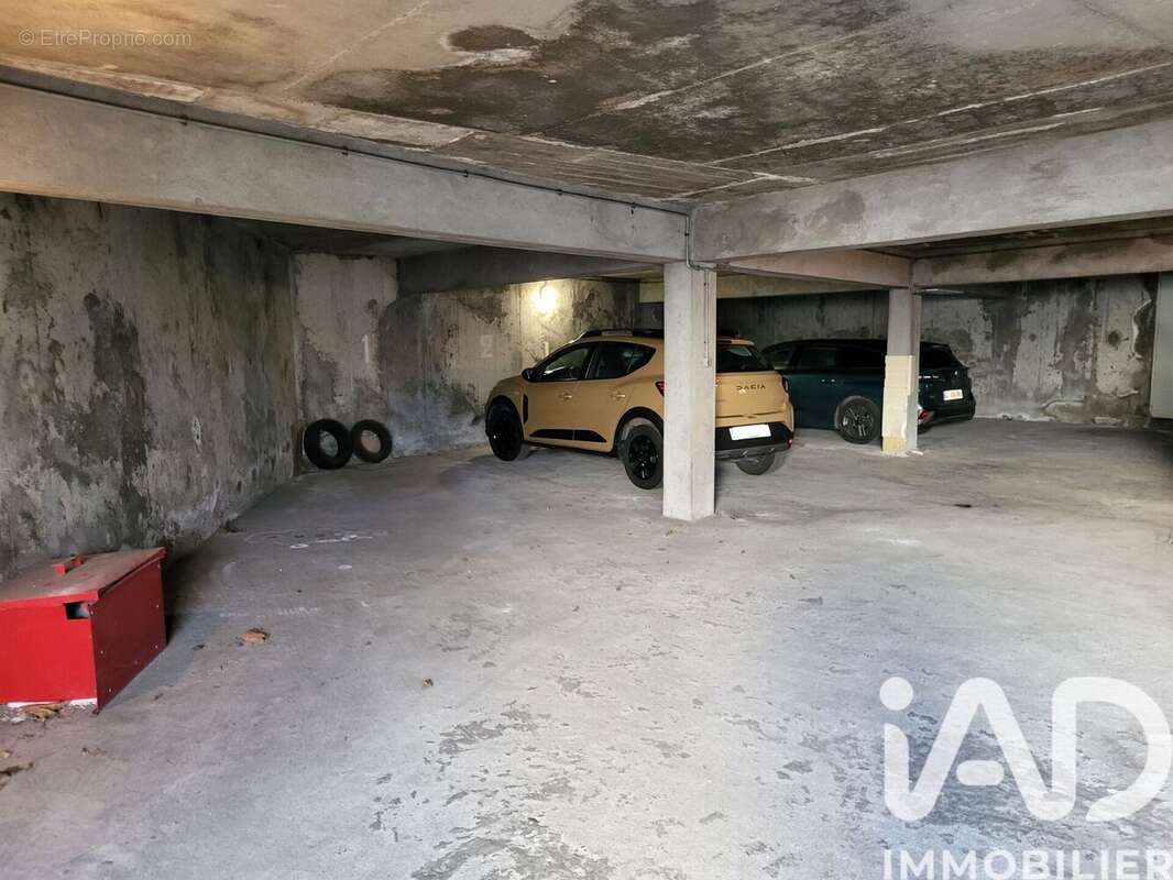 Photo 5 - Parking à LA ROCHELLE