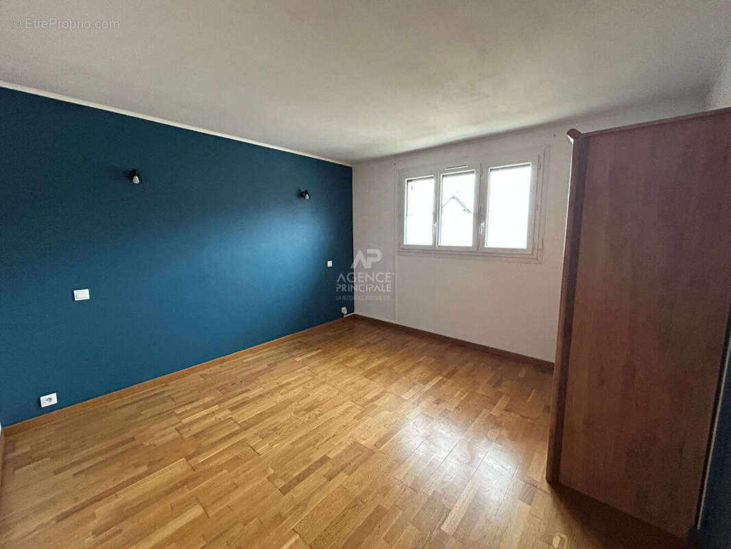 Maison à VERNEUIL-SUR-SEINE