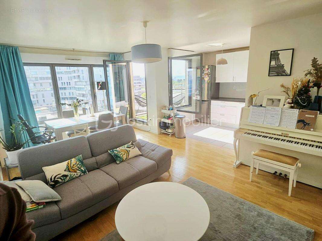 Appartement à NANTERRE