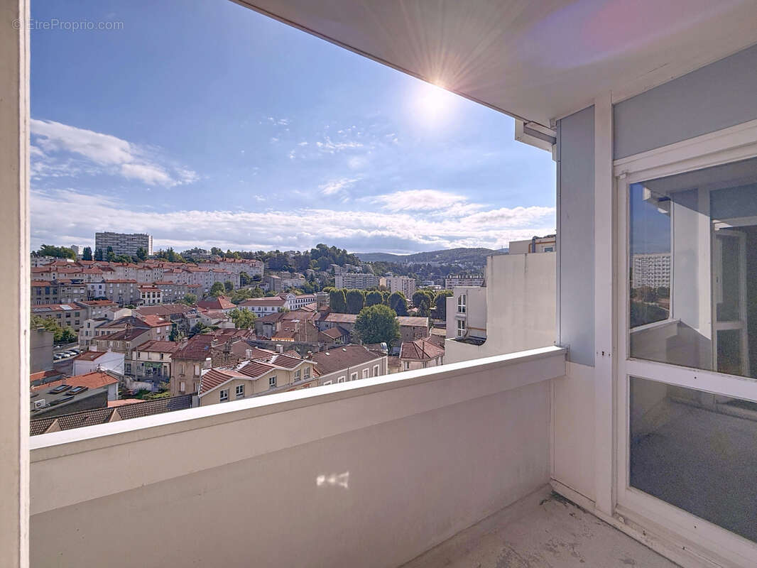 Appartement à SAINT-ETIENNE