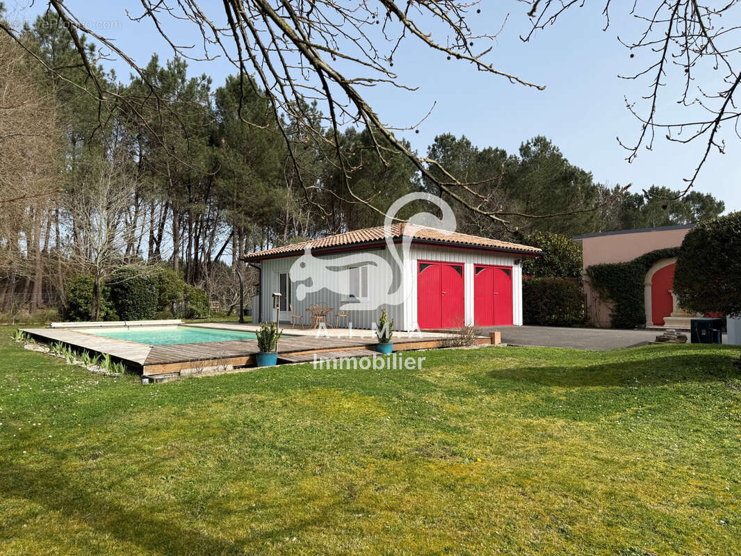 Maison à MIOS