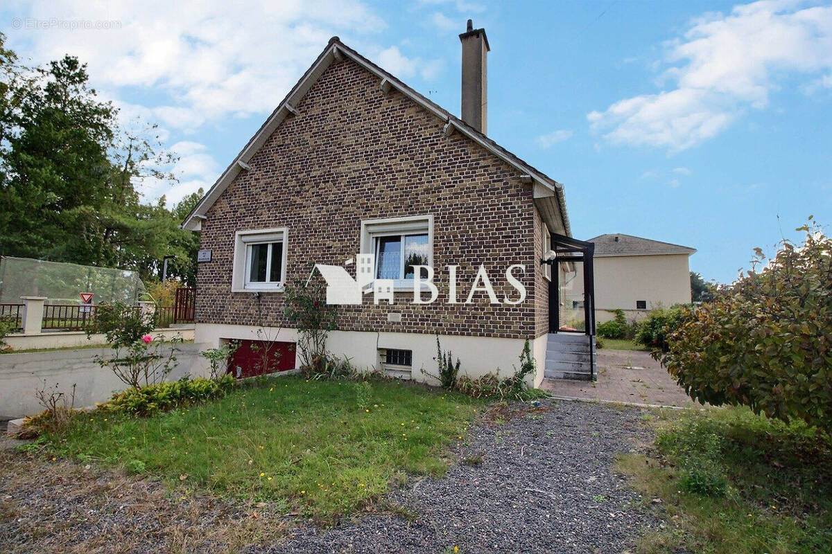 Maison à OISSEL