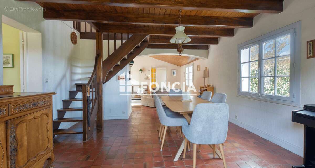 Maison à SAINTE-SOULLE