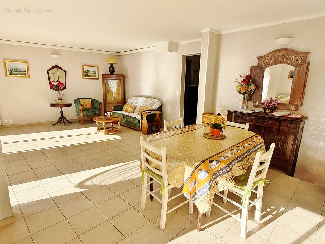 Appartement à SAINT-RAPHAEL