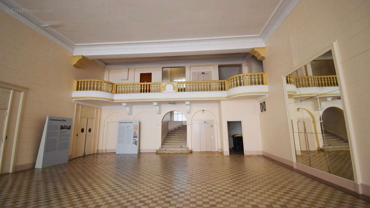 À VENDRE - PROCHE PARC DES SOURCES - Appartement T2 bis centre-ville de VICHY avec vue dégagée - photo 13
