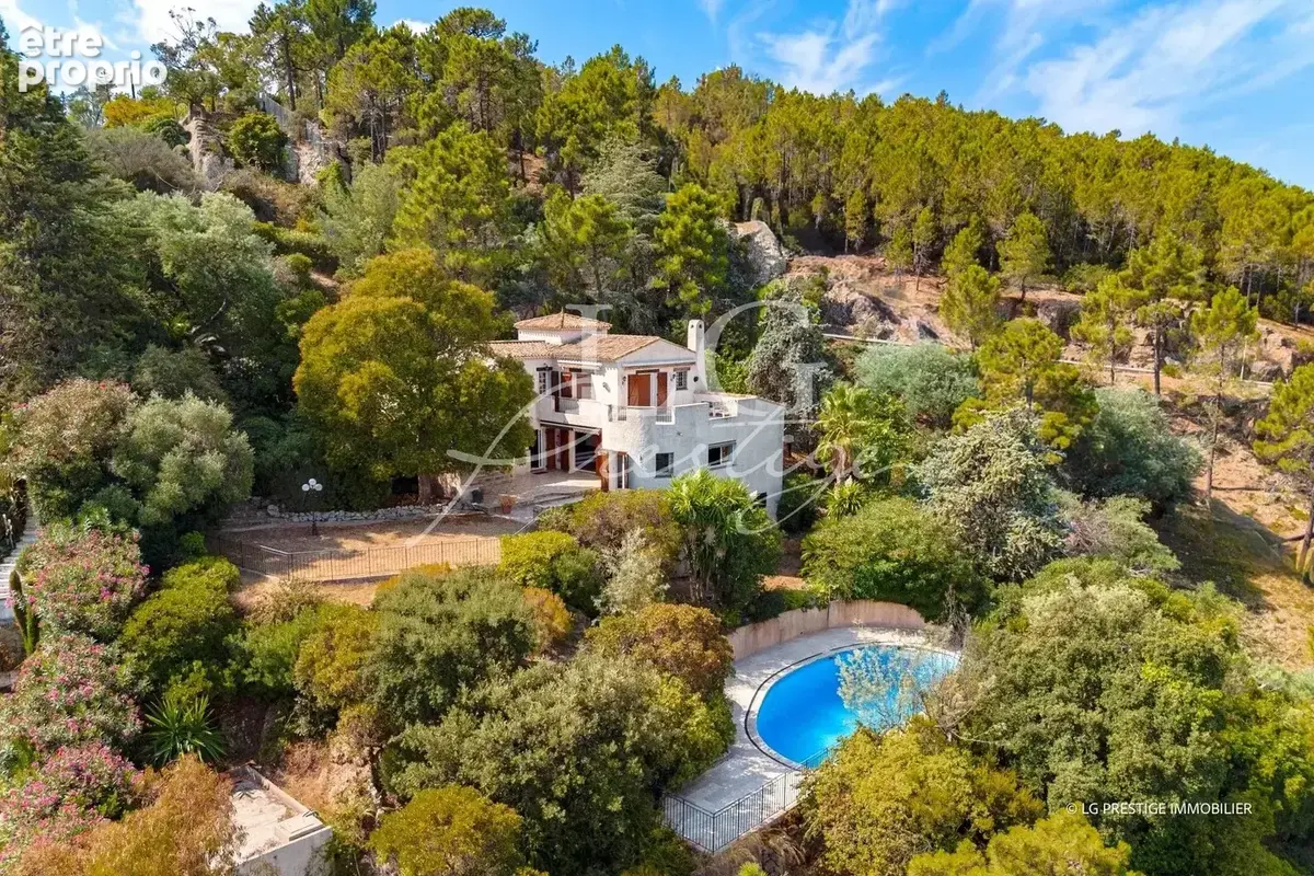 Vue mer à 180°, un potentiel exceptionnel à Théoule sur Mer - photo 2