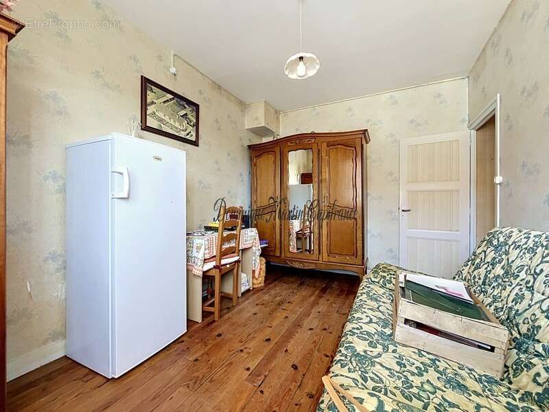 Maison à vendre 4 pièces LHOMME (72)-Maison de plain-pied à réinventer – Petit prix, emplacement idéal au cœur de Lhomme ! - photo 8