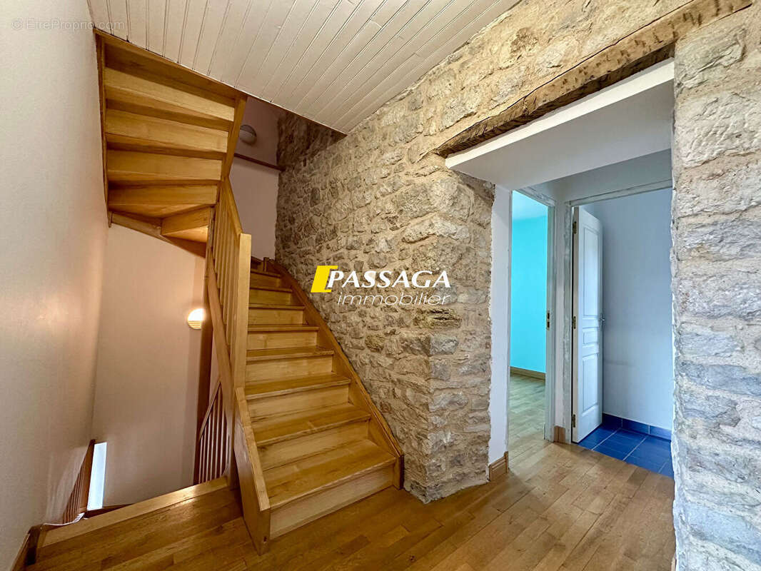 Maison à SEVERAC-LE-CHATEAU