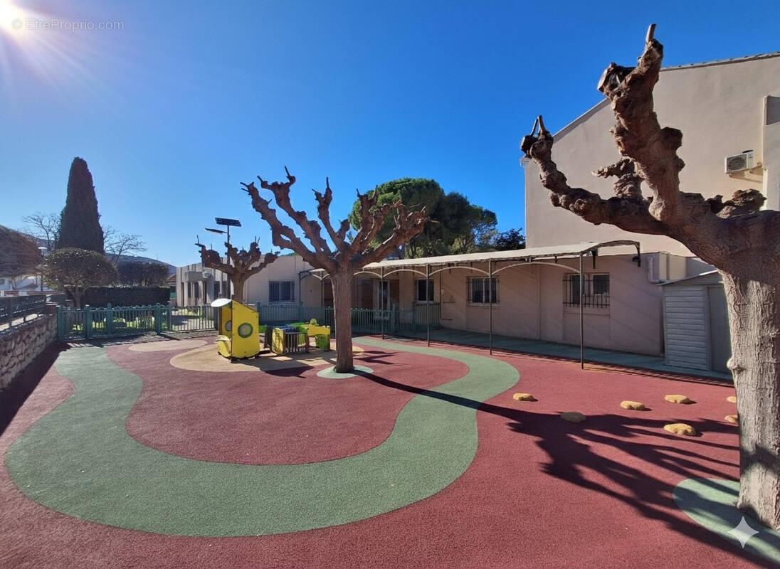Appartement à LE CASTELLET