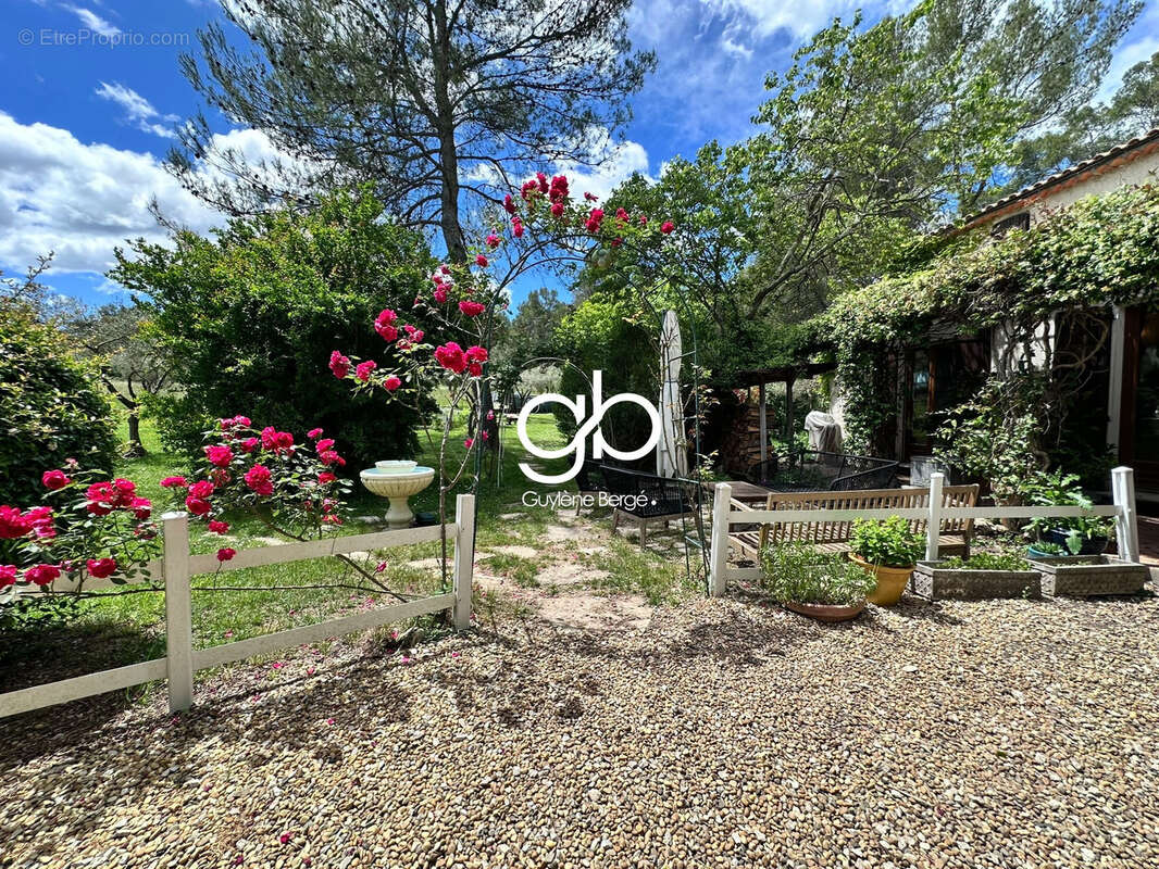 Maison à LES MATELLES