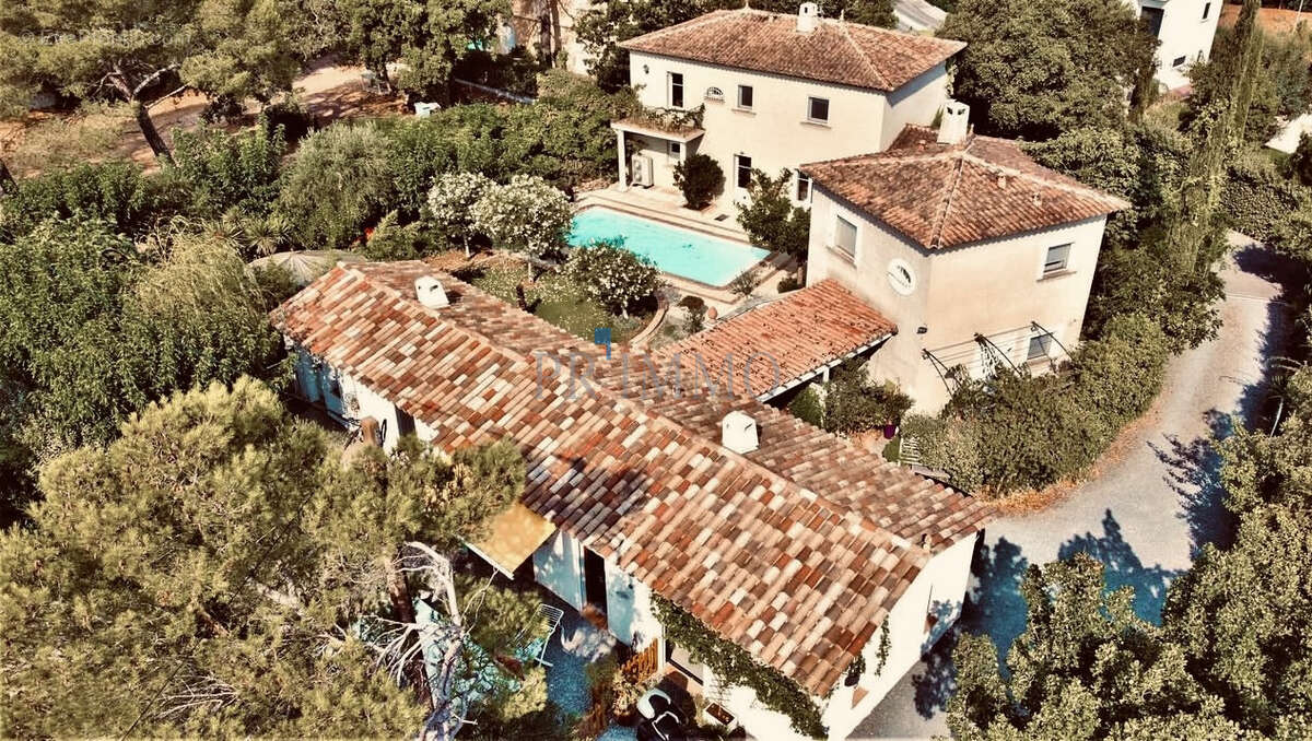 Maison à SAINT-RAPHAEL