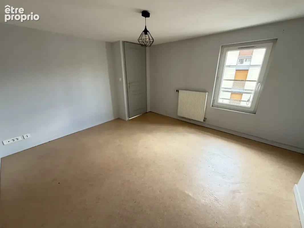 Appartement 71 m² à Soissons  - photo 5