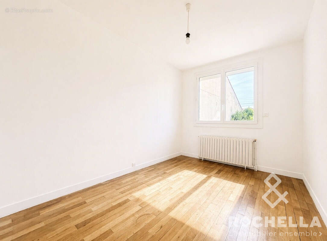 Maison 107 m² à Saint-Jean-D'angely  - photo 6