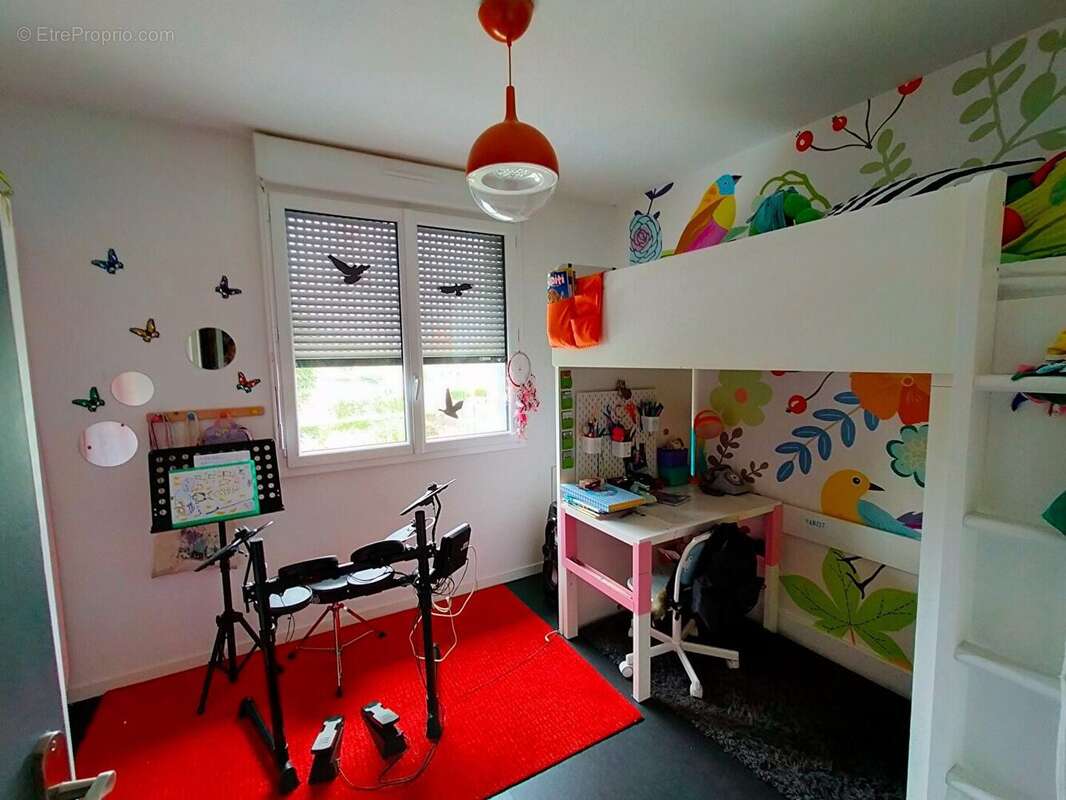 Maison à VILLAINES-LA-JUHEL