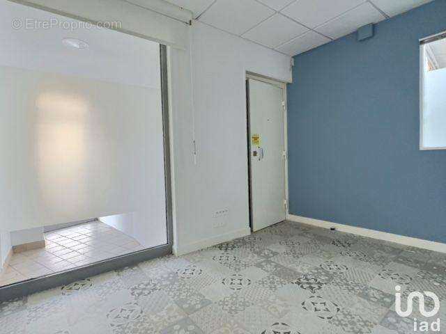 Photo 7 - Commerce à FOURAS