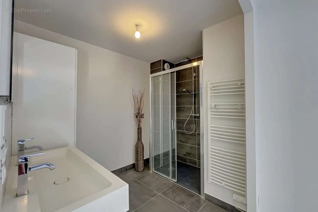 Appartement à EVIAN-LES-BAINS