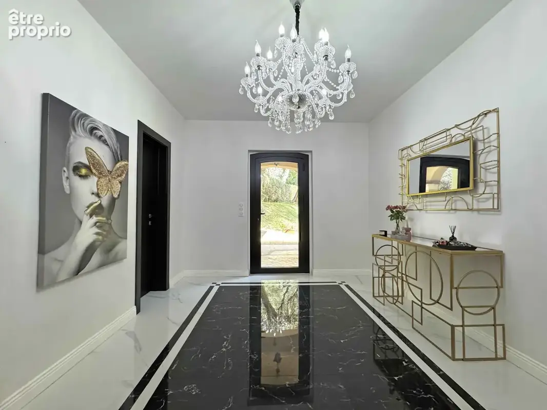 Villa de 222 m2 située au calme avec vue dégagée jusqu'à la mer - photo 14