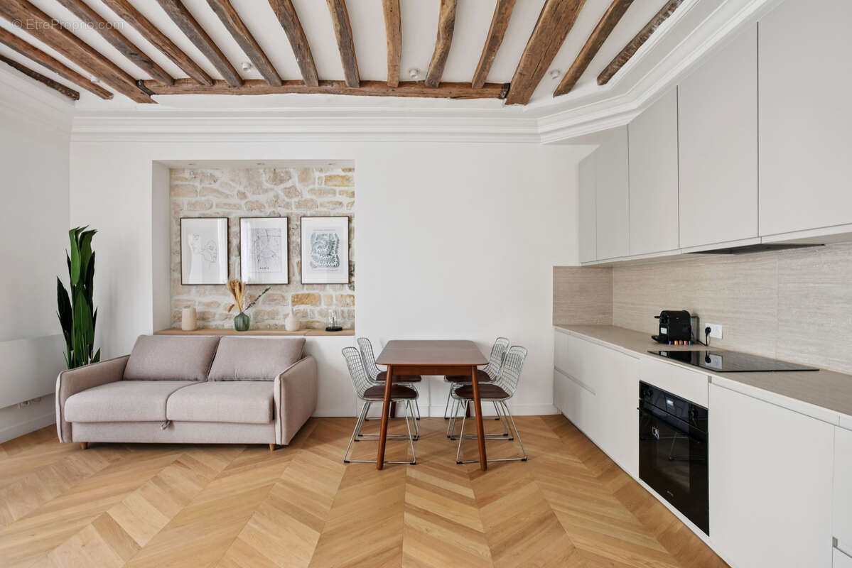 Appartement à PARIS-2E