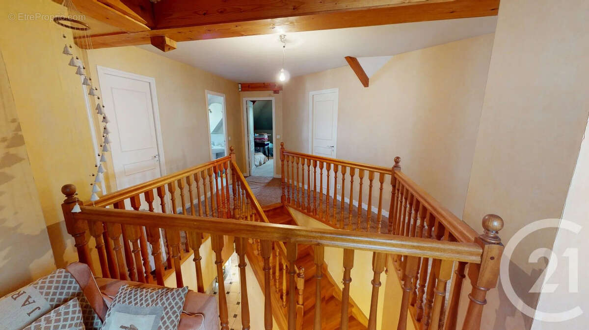 Maison à SAINT-QUENTIN
