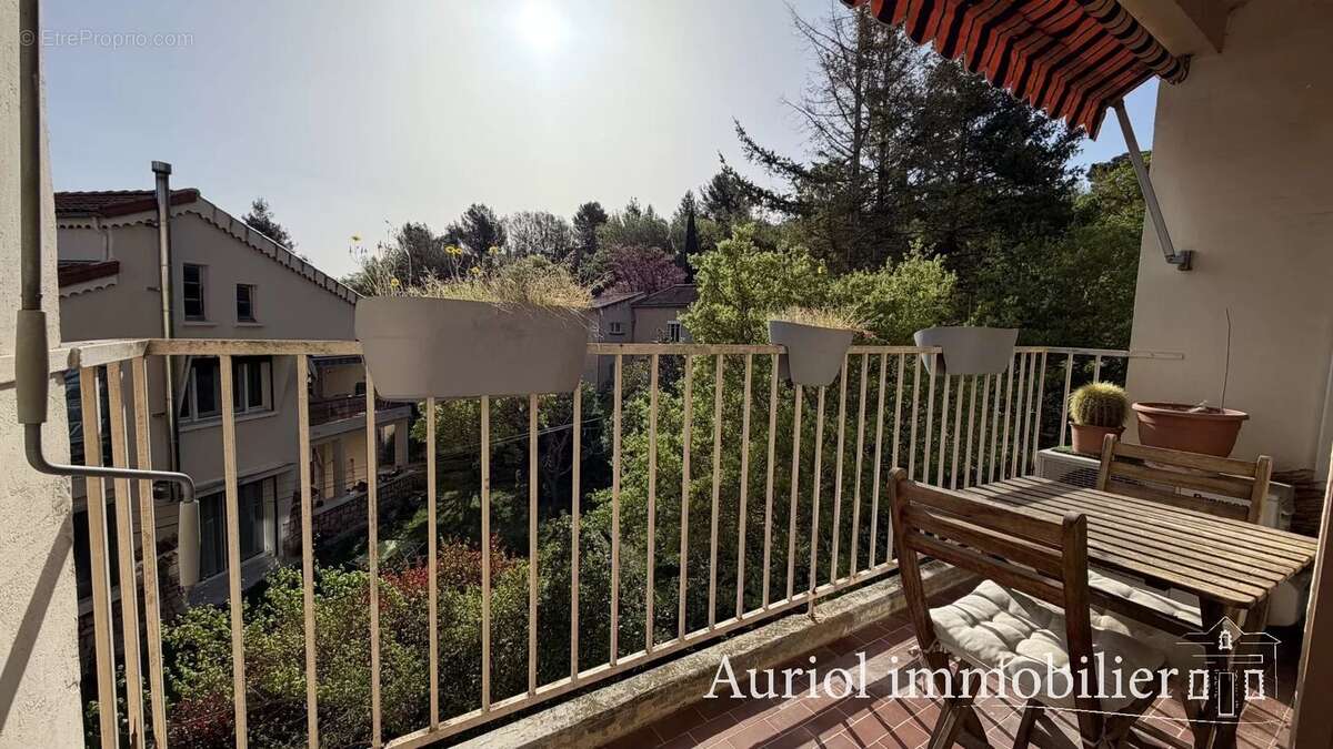 Appartement à AURIOL