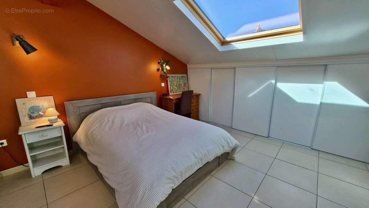 Maison à POUZOLLES