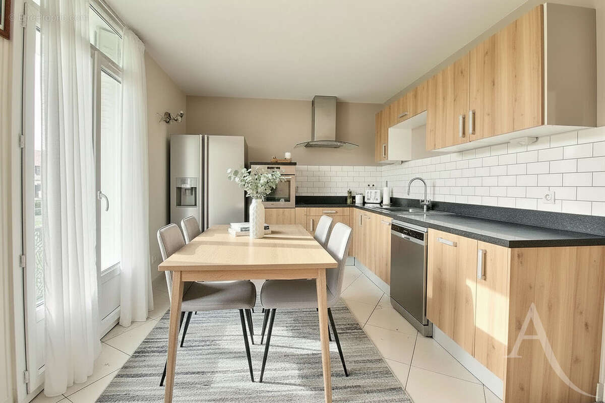 Appartement à L'HAY-LES-ROSES