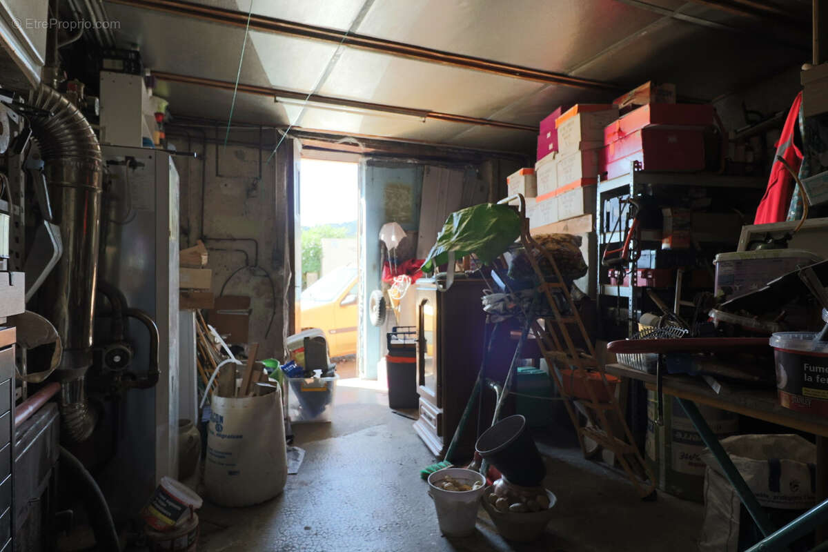 Maison à SAINT-SAUVES-D&#039;AUVERGNE