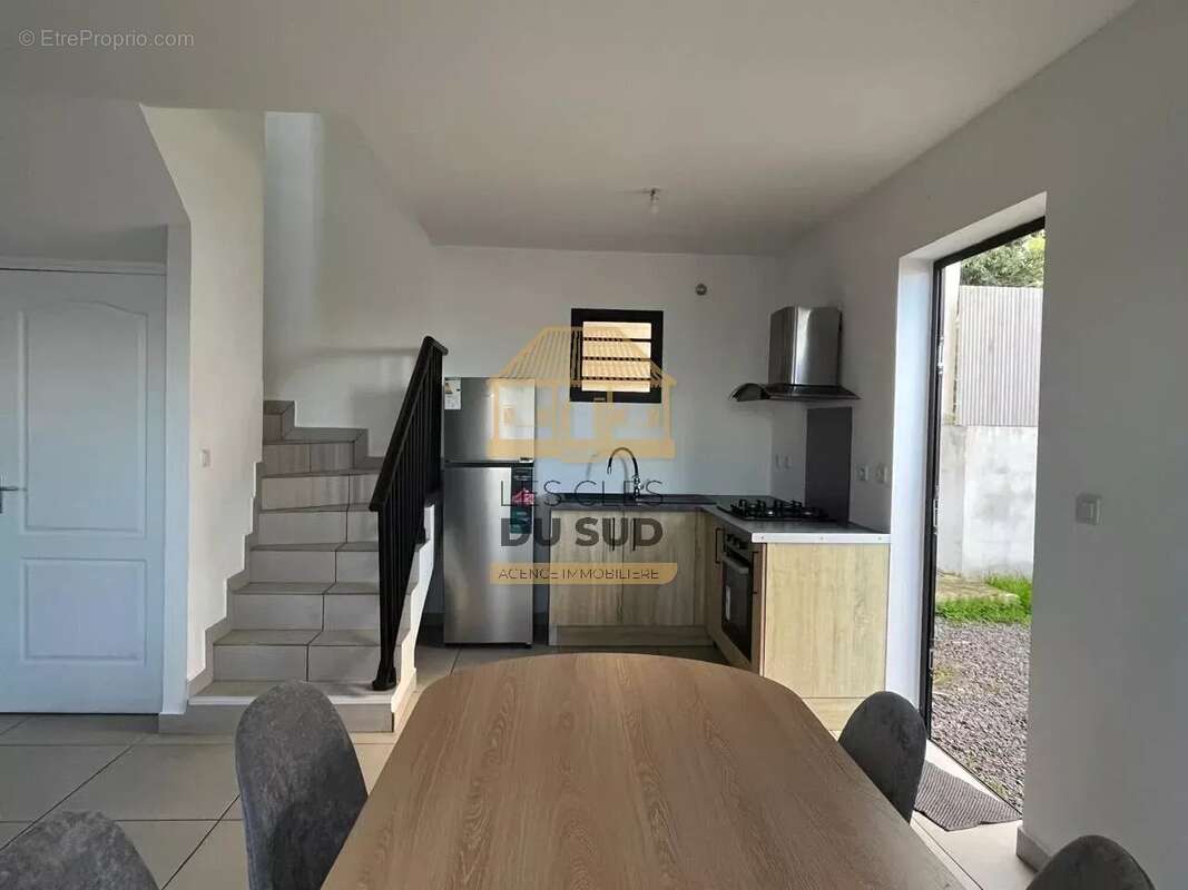 Maison T4 jumelée à La Rivière Saint-Louis 97421 – Vue mer, au calme, proche commodités - photo 5
