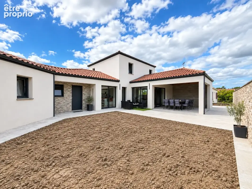 Photo Maison à Le Girouard au prix de 394 000€