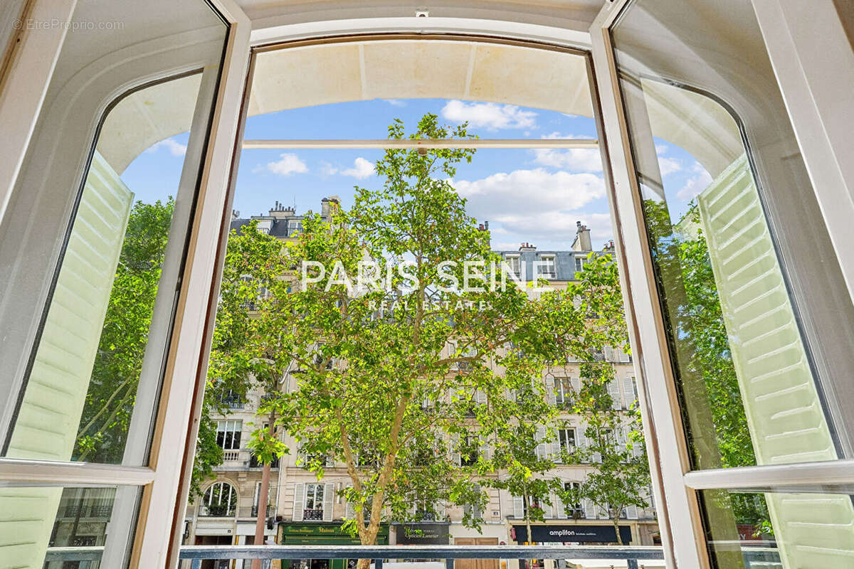 Appartement à PARIS-7E