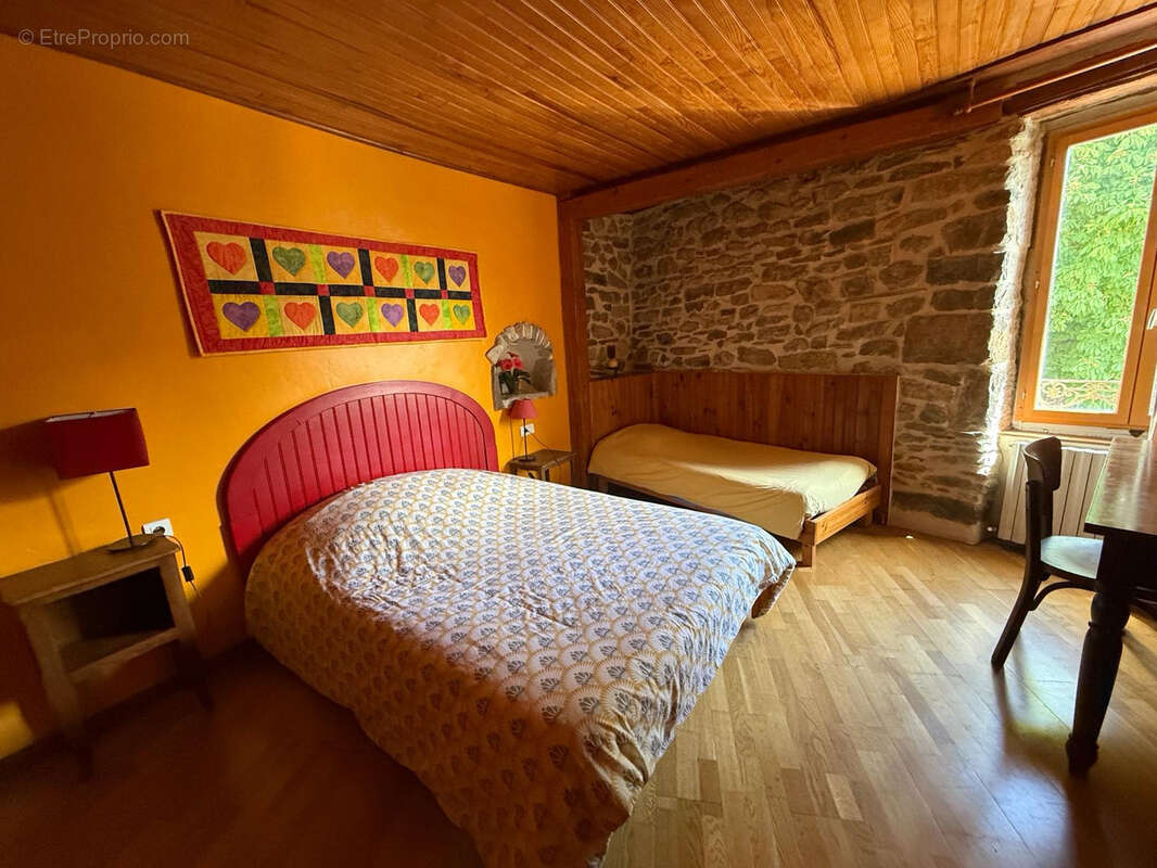 Maison à LE CAYLAR