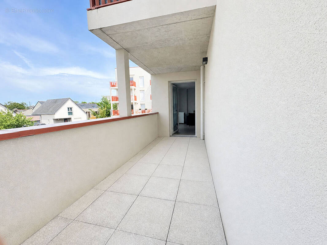 Appartement à LES PONTS-DE-CE
