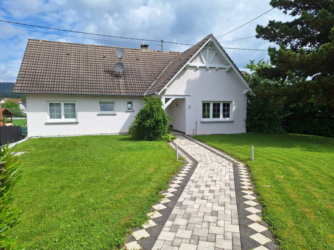 Maison à PREUSCHDORF